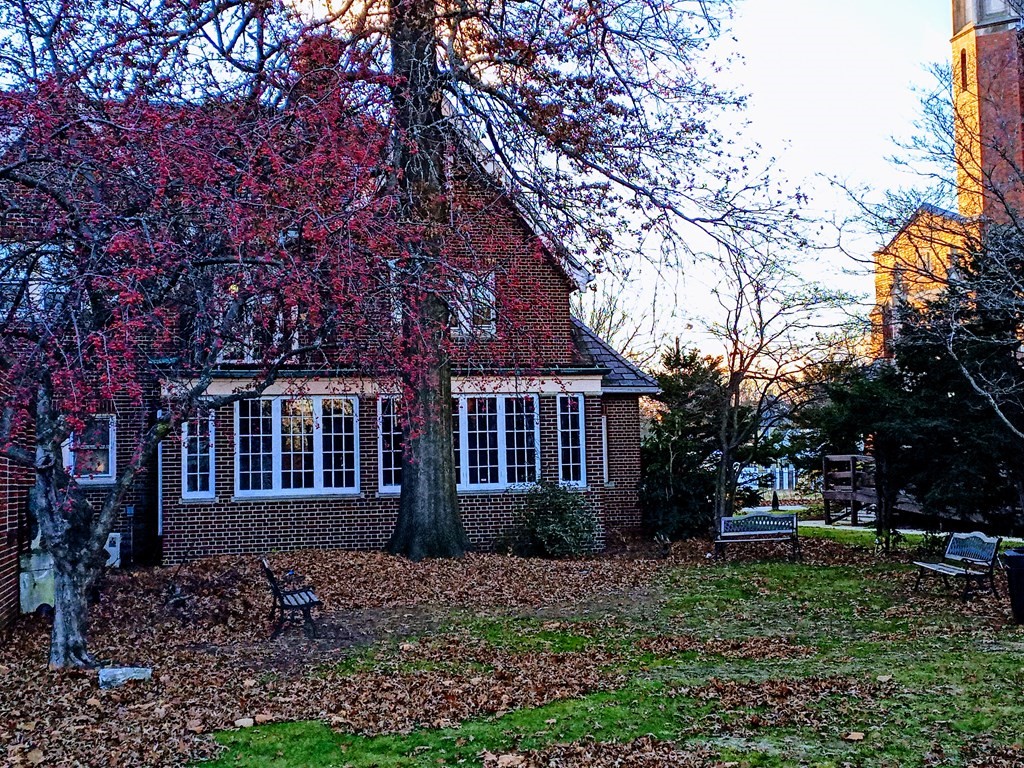 235 Eastern Avenue Springfield, MA 01109 - Photo 7 of 40