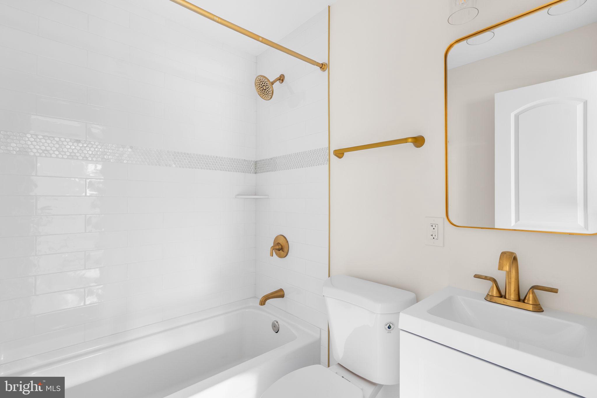 4205 Garrett Park Road Silver Spring, MD 20906 - Photo 15 of 30 Bath 1