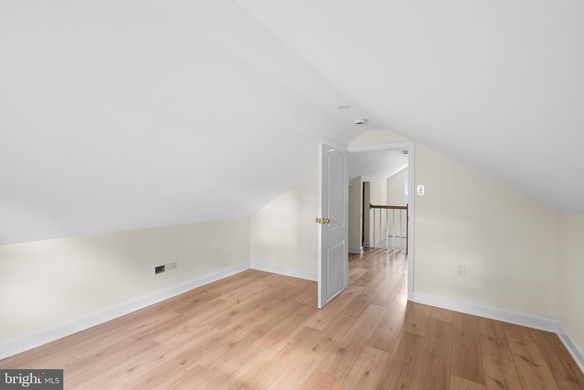 4205 Garrett Park Road Silver Spring, MD 20906 - Photo 17 of 30 Bedroom