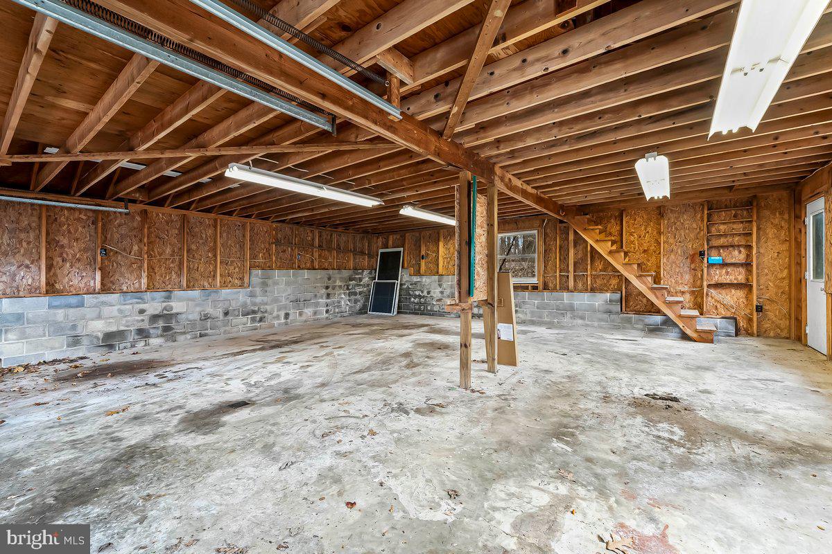 70 East Friendship Church Road Coatesville, PA 19320 - Photo 8 of 28 garage