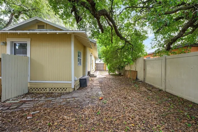 $369,900 | 1304 East 32nd Avenue, Tampa, FL 33603