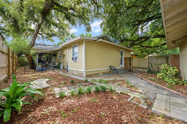 $369,900 | 1304 East 32nd Avenue, Tampa, FL 33603