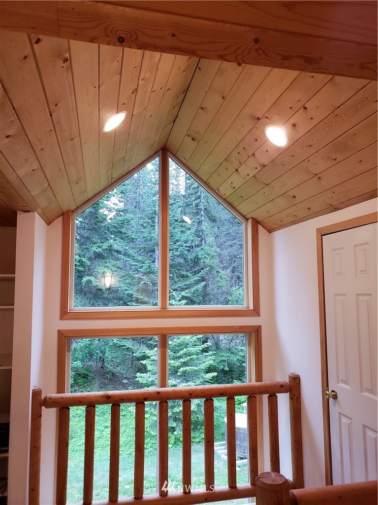 2156 Forest Service Road Easton, WA 98925 - Photo 5 of 24 Gallery Image 5