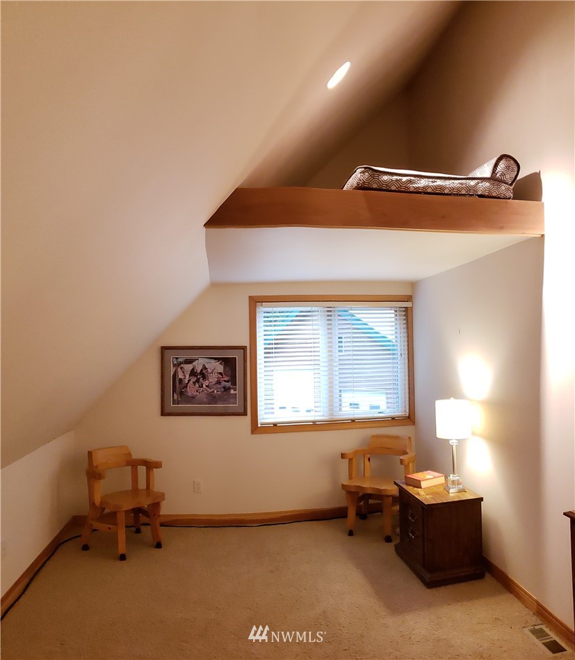 2156 Forest Service Road Easton, WA 98925 - Photo 10 of 24 Gallery Image 10
