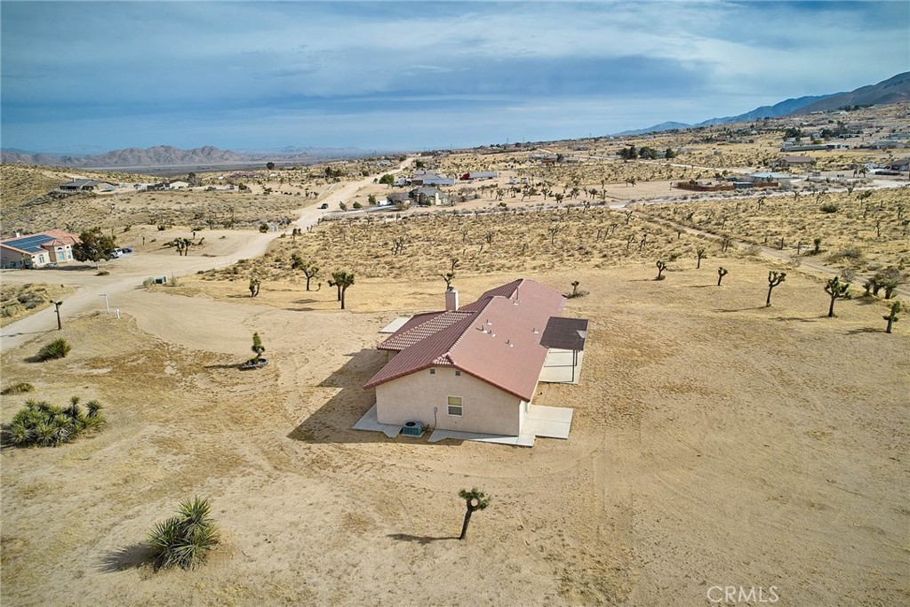 25625 Rancho Street Apple Valley, CA 92308 - Photo 16 of 18 a view of beach and ocean