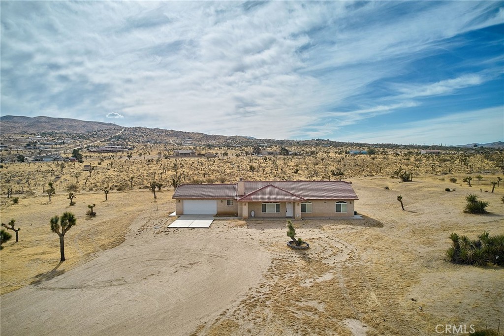 25625 Rancho Street Apple Valley, CA 92308 - Photo 18 of 18 a view of a city