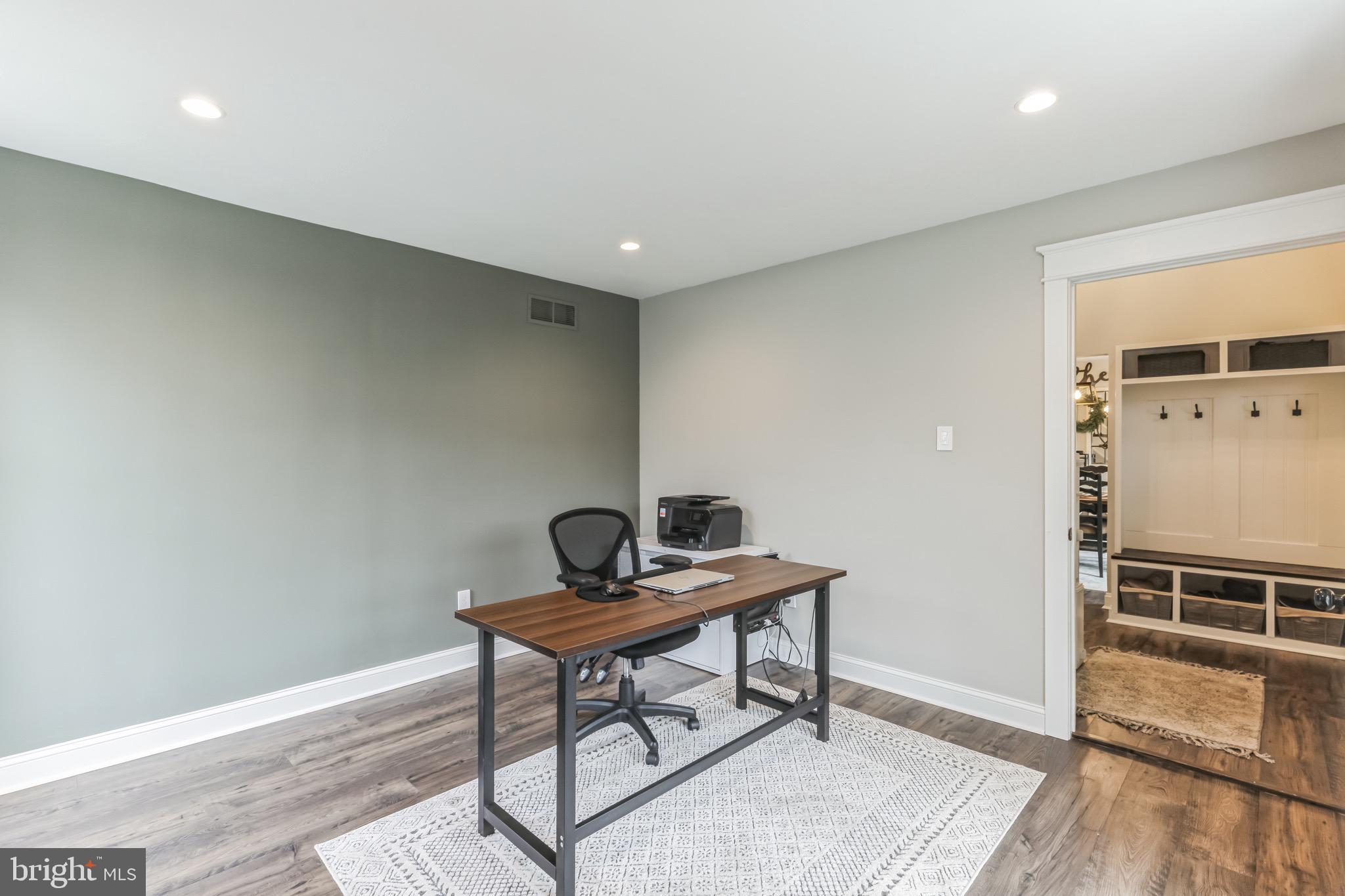 1663 North Ash Circle Jamison, PA 18929 - Photo 7 of 43