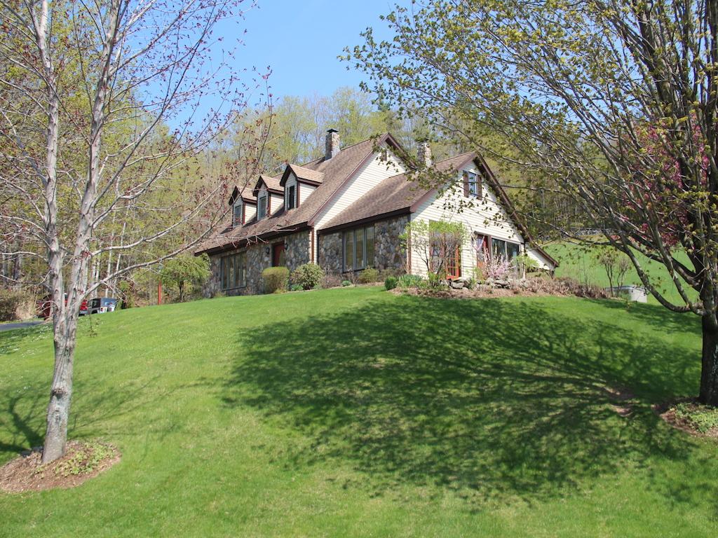 90 Donkin Hill Road New Hampton, NH 03256 - Photo 3 of 23 Gallery Image 3