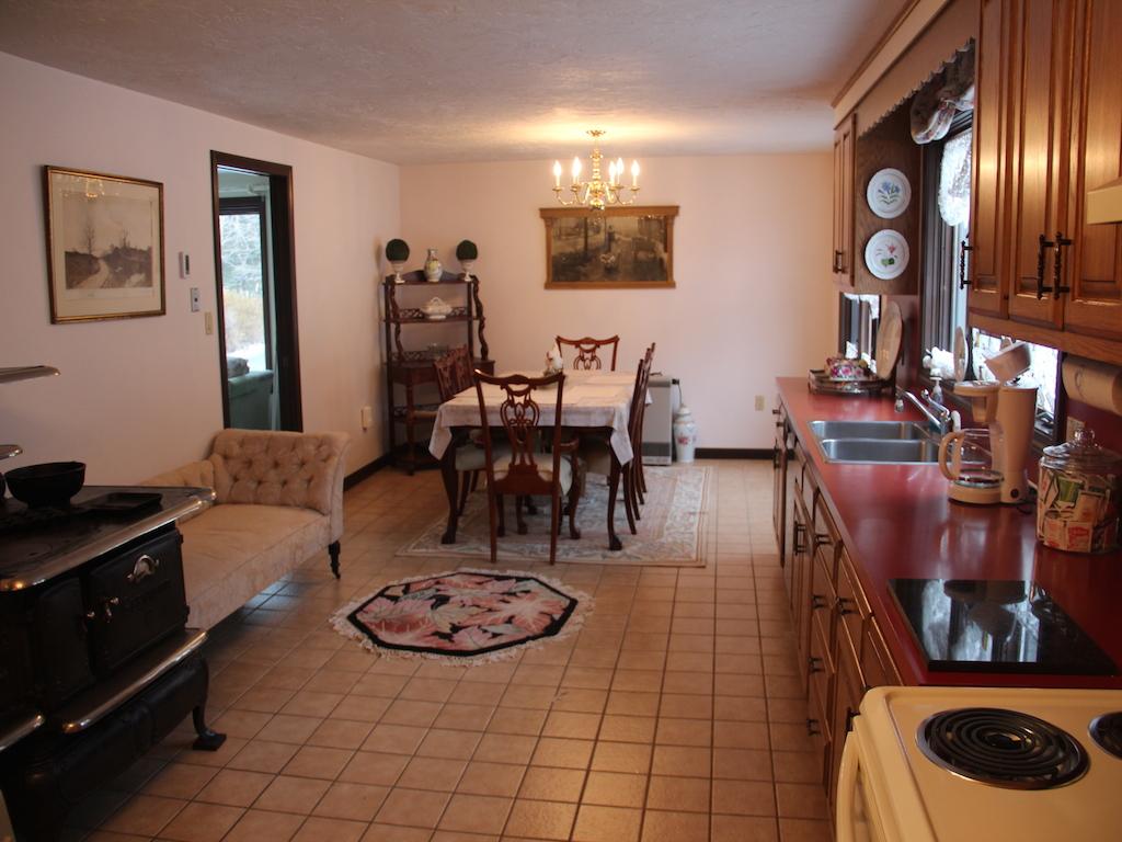 90 Donkin Hill Road New Hampton, NH 03256 - Photo 4 of 23 Gallery Image 4