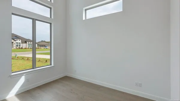 $889,900 | 198 Gather Street, Castroville, TX 78009