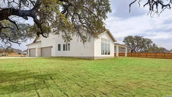 $889,900 | 198 Gather Street, Castroville, TX 78009