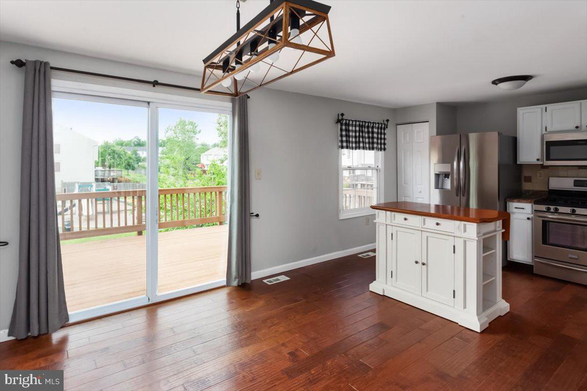 2486 Warm Spring Way Odenton, MD 21113 - Photo 11 of 36 Dining Area