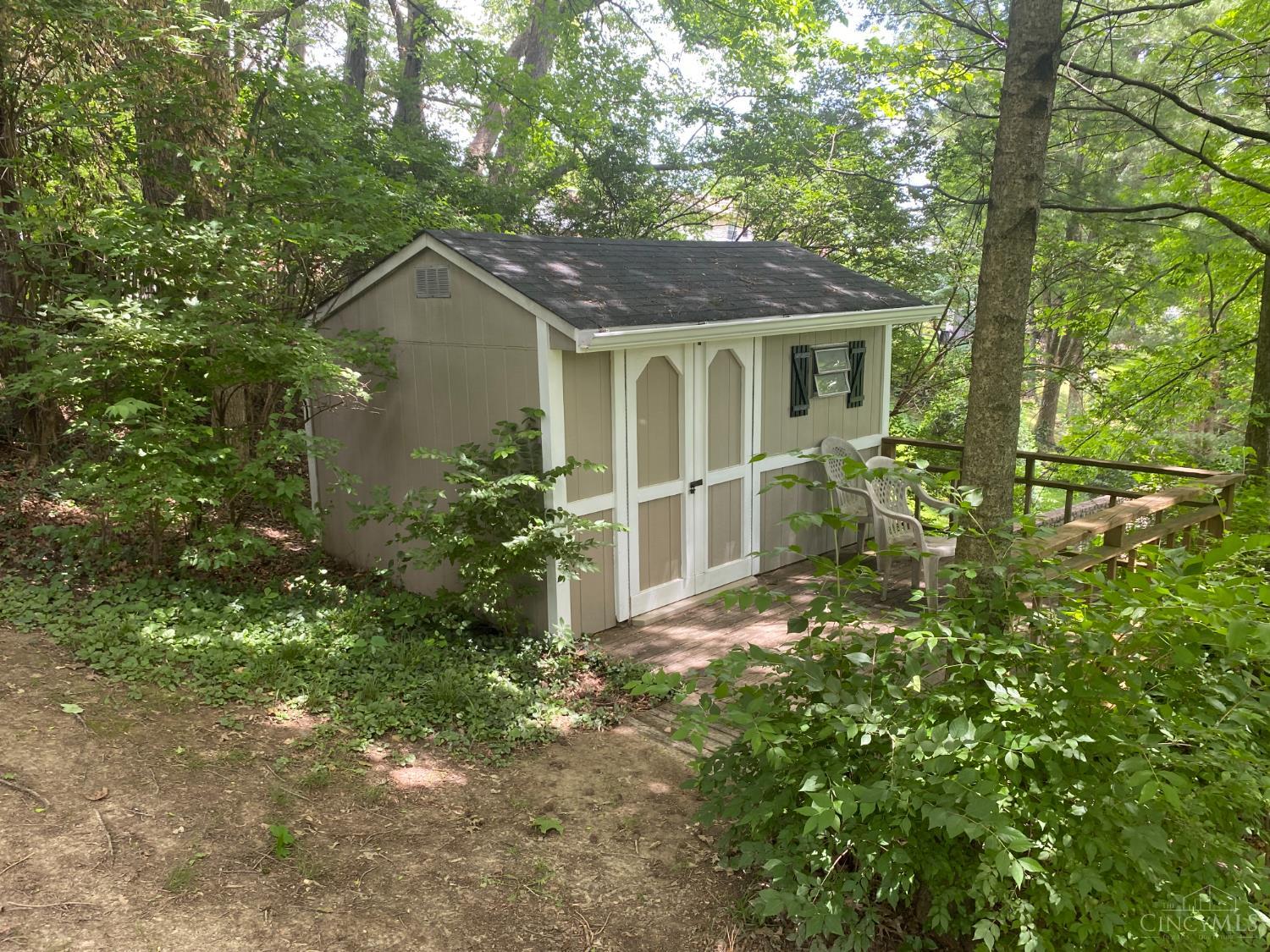 4070 Hanley Road Cincinnati, OH 45247 - Photo 6 of 8
