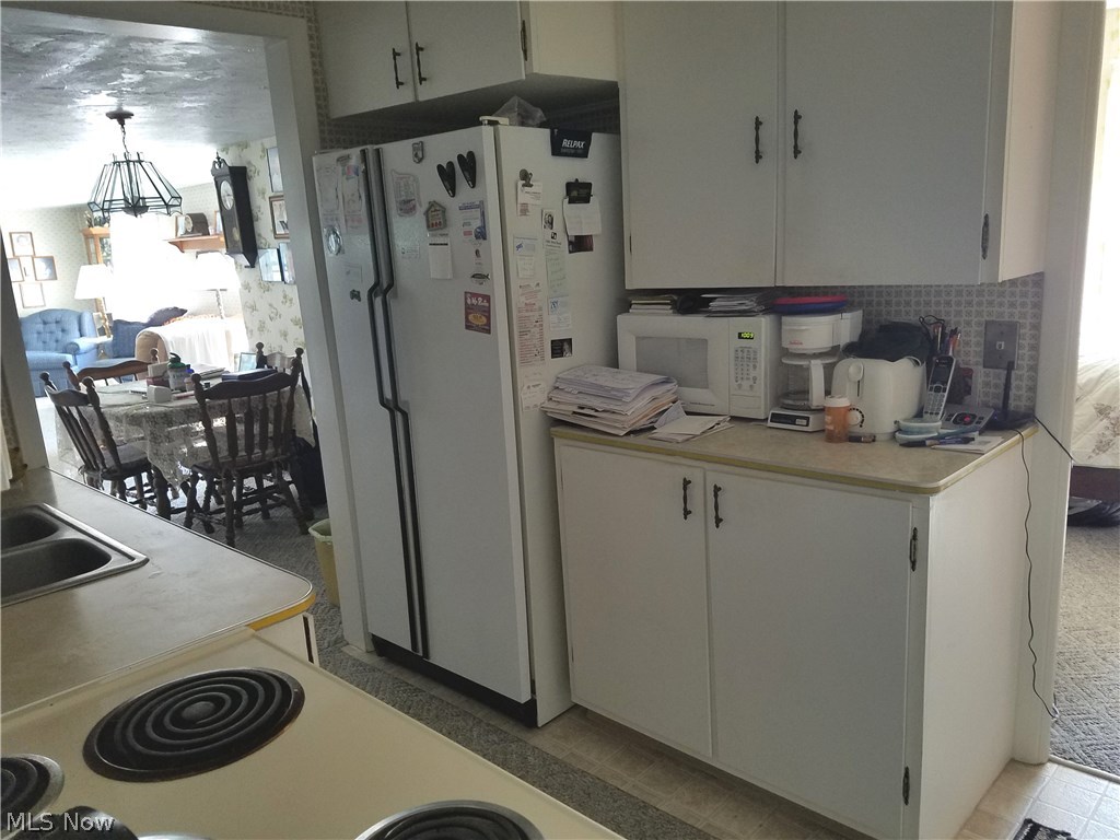 33037 Bainbridge Road Solon, OH 44139 - Photo 8 of 22 Gallery Image 8