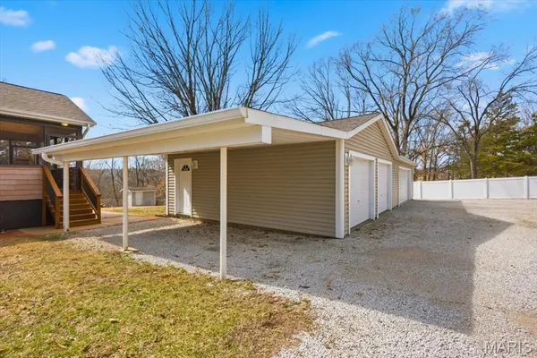 $409,000 | 637 North Virginia Avenue, Eureka, MO 63025