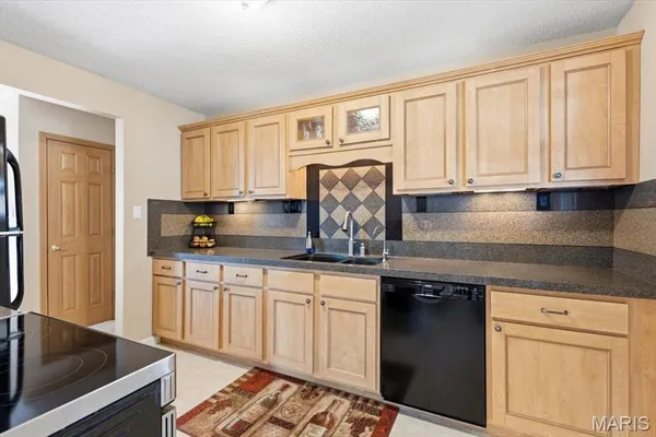 $409,000 | 637 North Virginia Avenue, Eureka, MO 63025