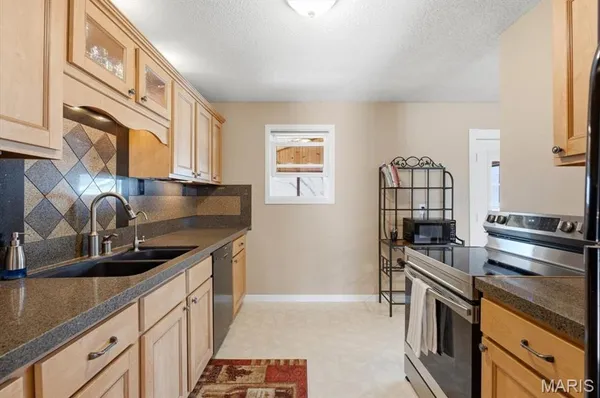 $409,000 | 637 North Virginia Avenue, Eureka, MO 63025