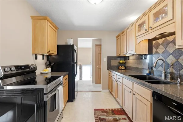 $409,000 | 637 North Virginia Avenue, Eureka, MO 63025