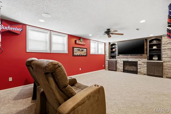 $409,000 | 637 North Virginia Avenue, Eureka, MO 63025