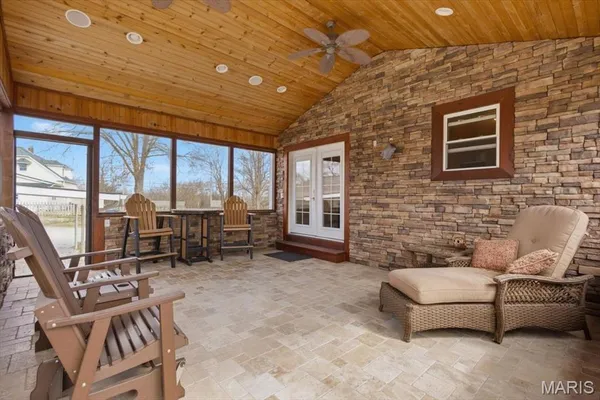 $409,000 | 637 North Virginia Avenue, Eureka, MO 63025