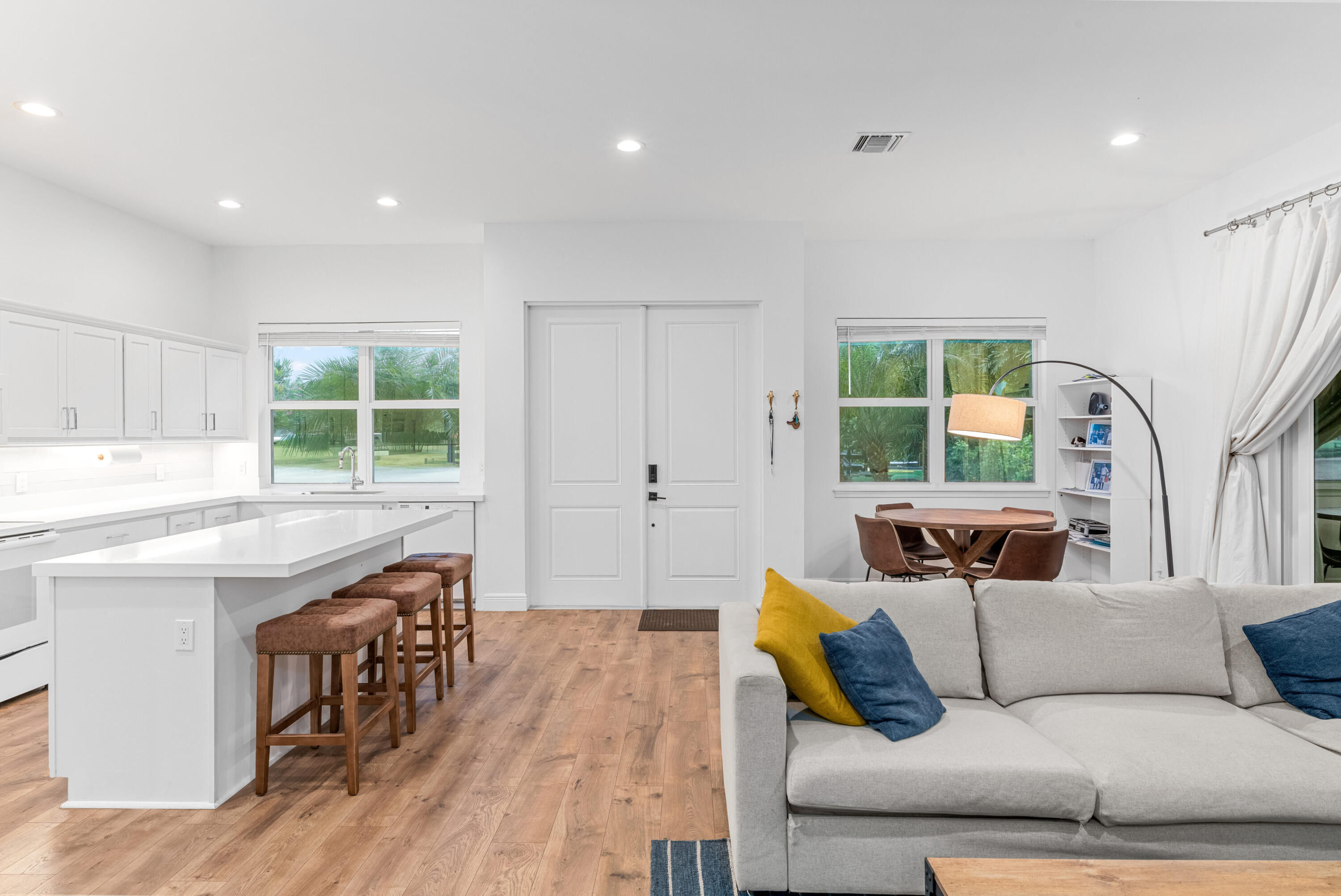 14739 Jumper Road Wellington, FL 33449 - Photo 122 of 124 a living room with furniture and a large window