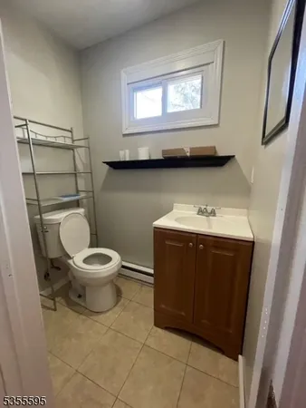 $1,900 | 162 Main Street, Unit E, Ogdensburg, NJ 07439