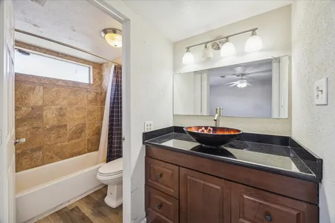 $220,000 | 135 Mill Stream Lane, Houston, TX 77060