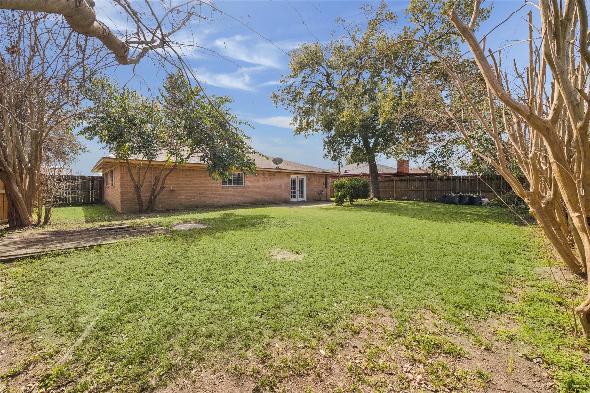 135 Mill Stream Lane Houston, TX 77060 - Photo 12 of 16 Large backyard for pets and kids to play
