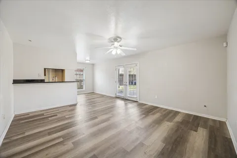 $220,000 | 135 Mill Stream Lane, Houston, TX 77060