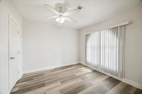 $220,000 | 135 Mill Stream Lane, Houston, TX 77060