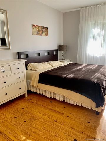 $1,650,000 | 199 Golden Beach Drive, Golden Beach, FL 33160