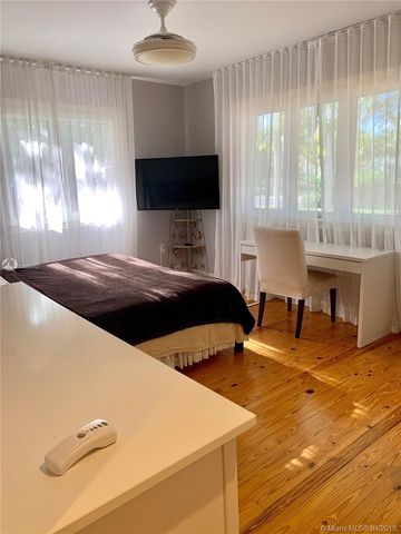 $1,650,000 | 199 Golden Beach Drive, Golden Beach, FL 33160