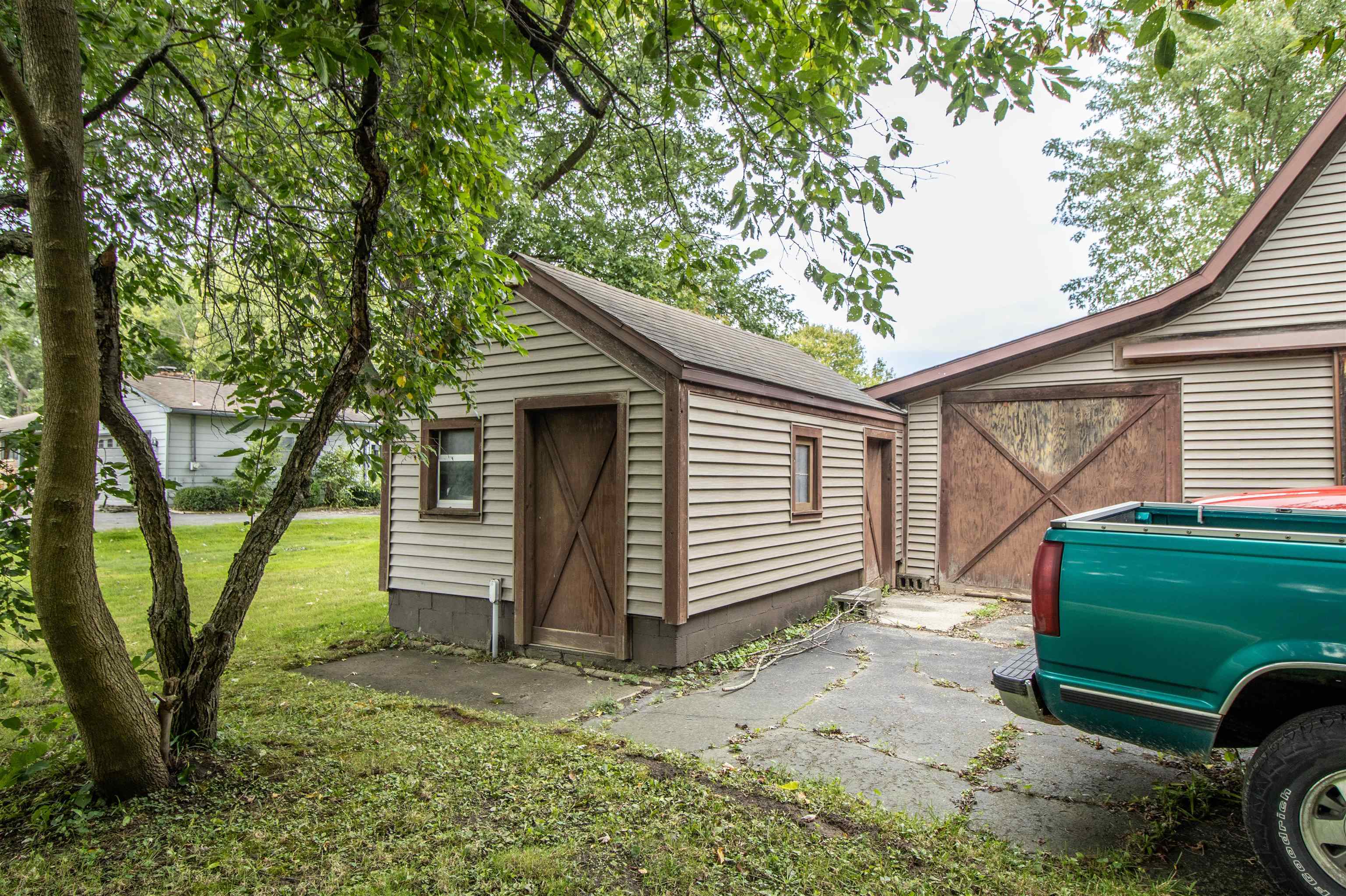 5014 West Dodge Road Clio, MI 48420 - Photo 7 of 22 Gallery Image 7