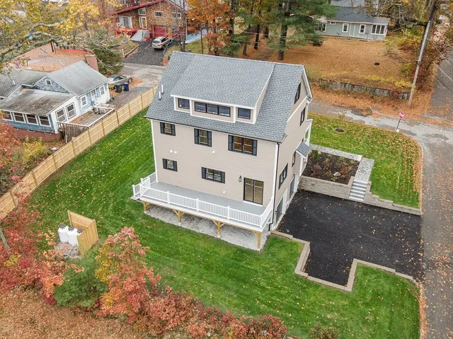 $779,900 | 32 Walnut Street, Dracut, MA 01826