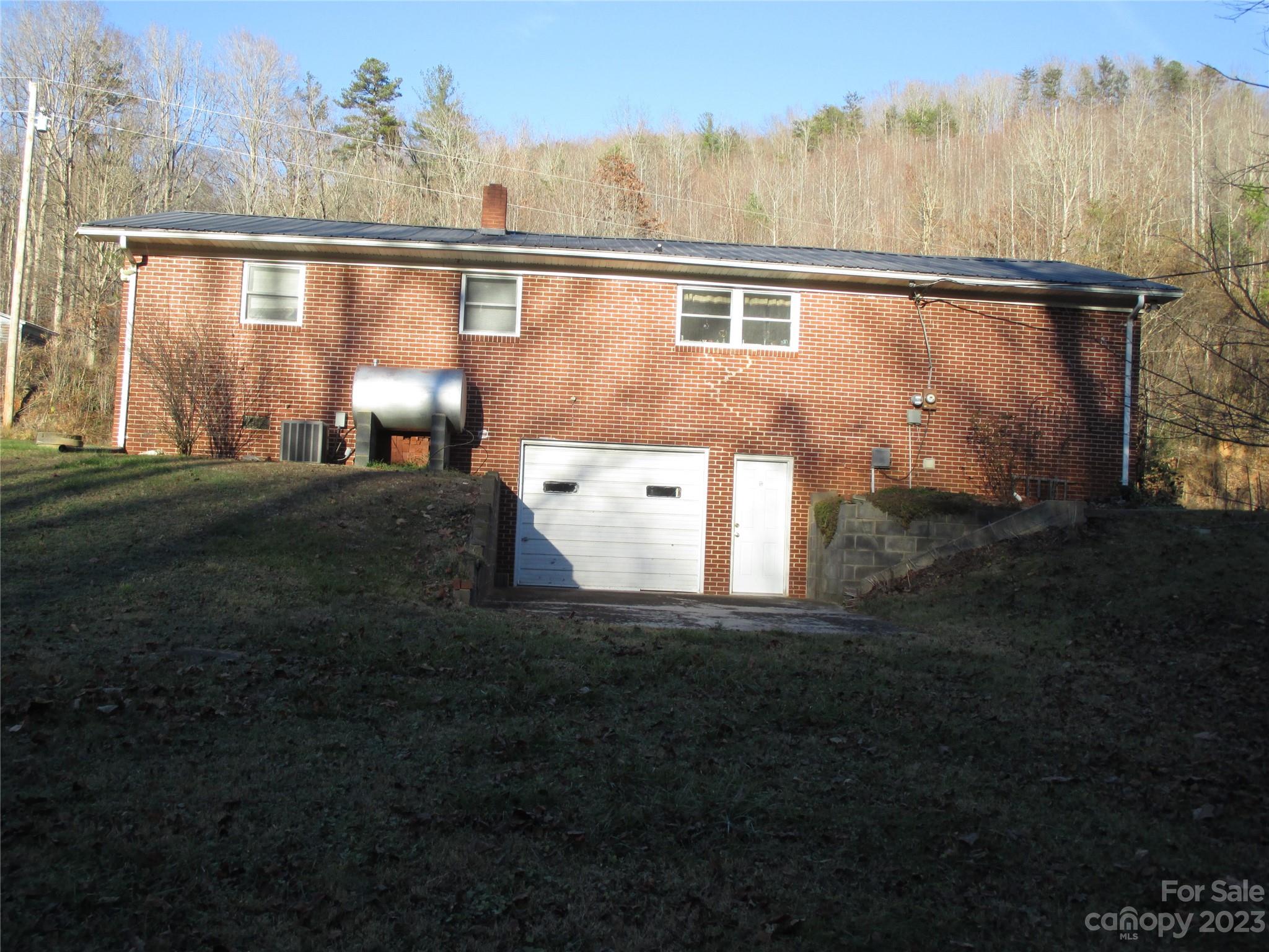 4014 Zero Mull Road Morganton, NC 28655 - Photo 4 of 21 Gallery Image 4