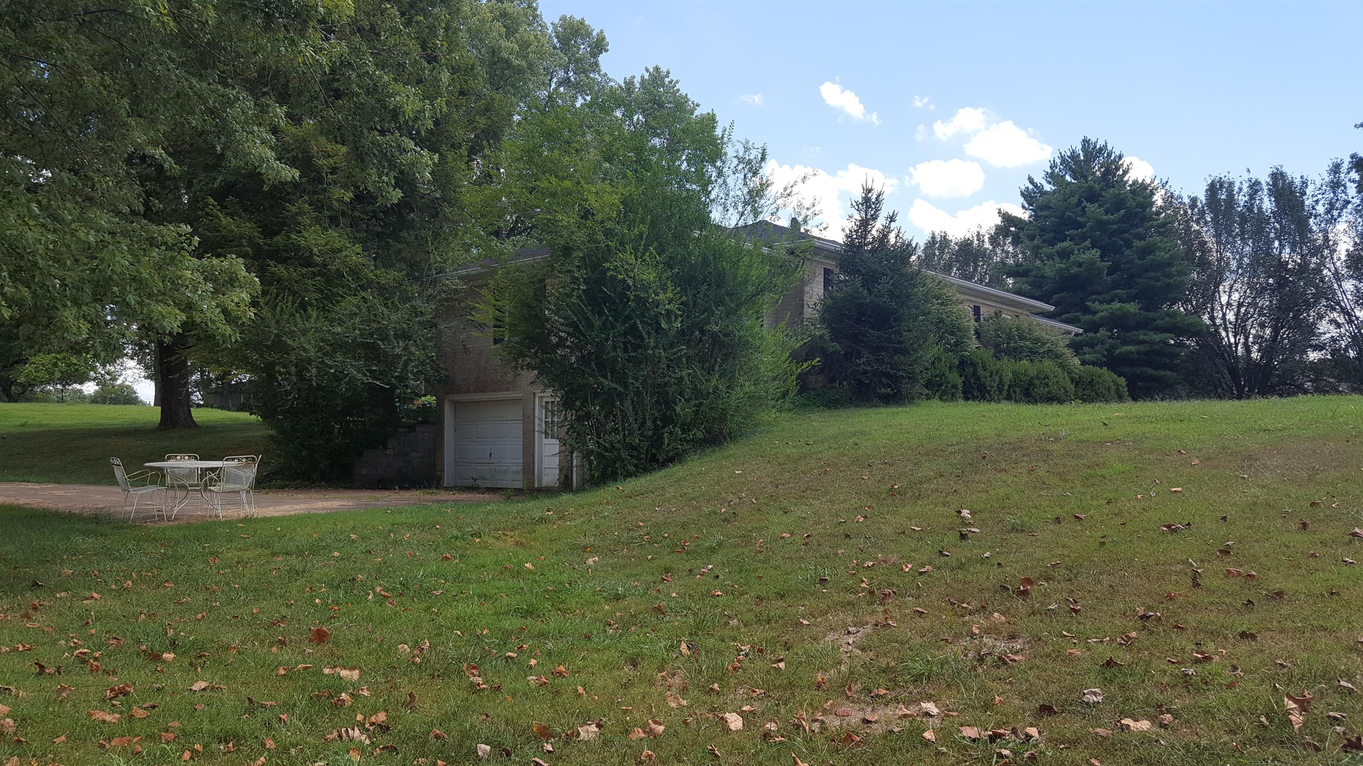 2760 Old Laguardo Road East Lebanon, TN 37087 - Photo 23 of 30 a view of a garden with trees