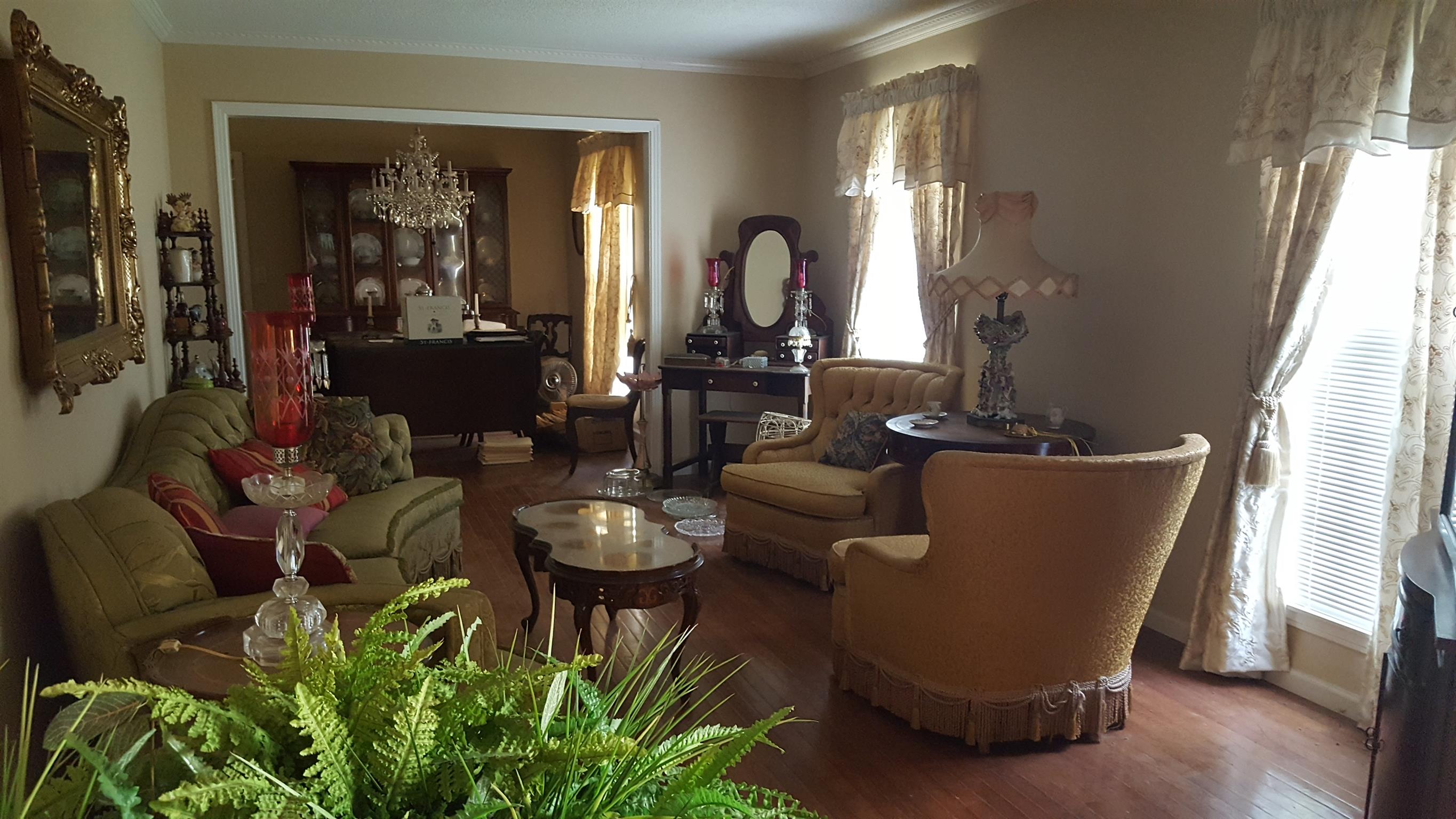 2760 Old Laguardo Road East Lebanon, TN 37087 - Photo 4 of 30 a living room with furniture and a large window