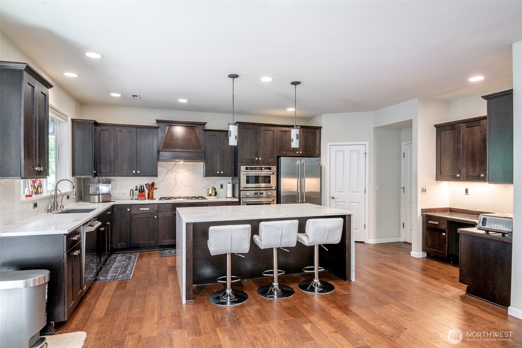 18930 179th Place Southeast Renton, WA 98058 - Photo 10 of 34
