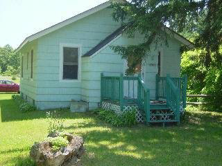 9234 Douglas Road Temperance, MI 48182 - Photo 2 of 5 541378-1.JPG