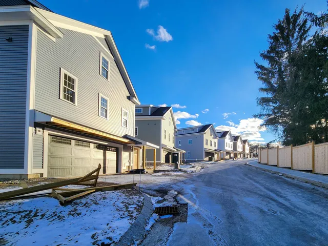 $1,016,400 | 23 Eden Lane, Unit 3, Portsmouth, NH 03801