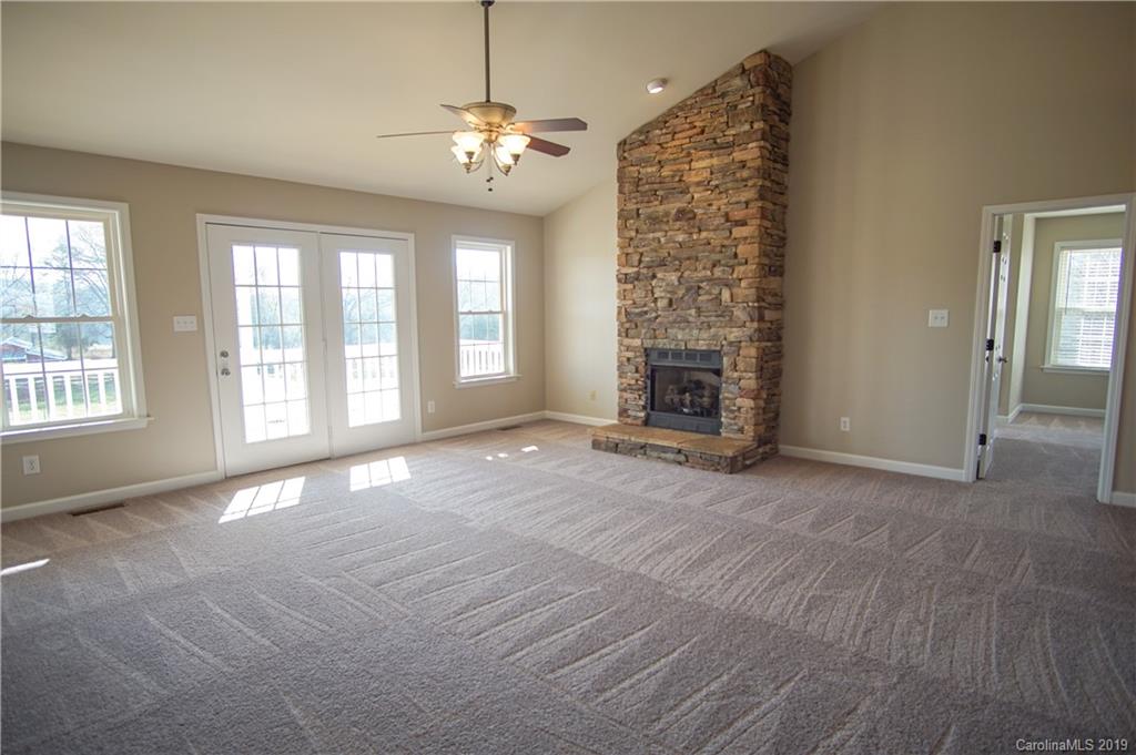 586 Patterson Farm Road Mooresville, NC 28115 - Photo 9 of 35 Gallery Image 9