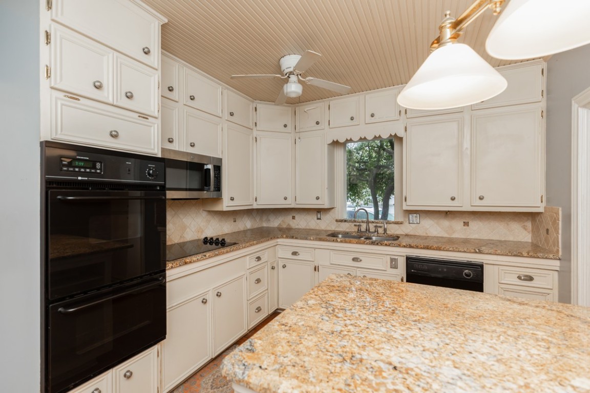 606 22nd Street Beaumont, TX 77706 - Photo 16 of 40