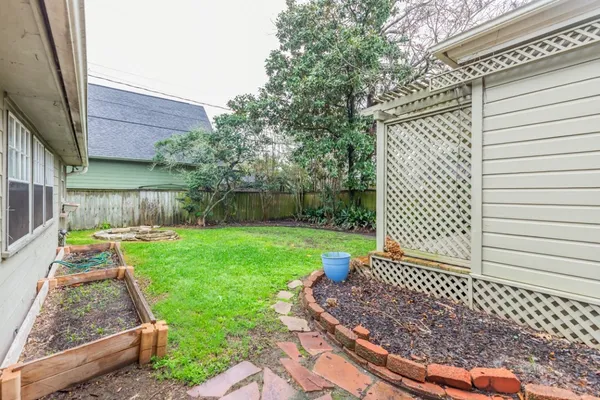 $319,900 | 606 22nd Street, Beaumont, TX 77706