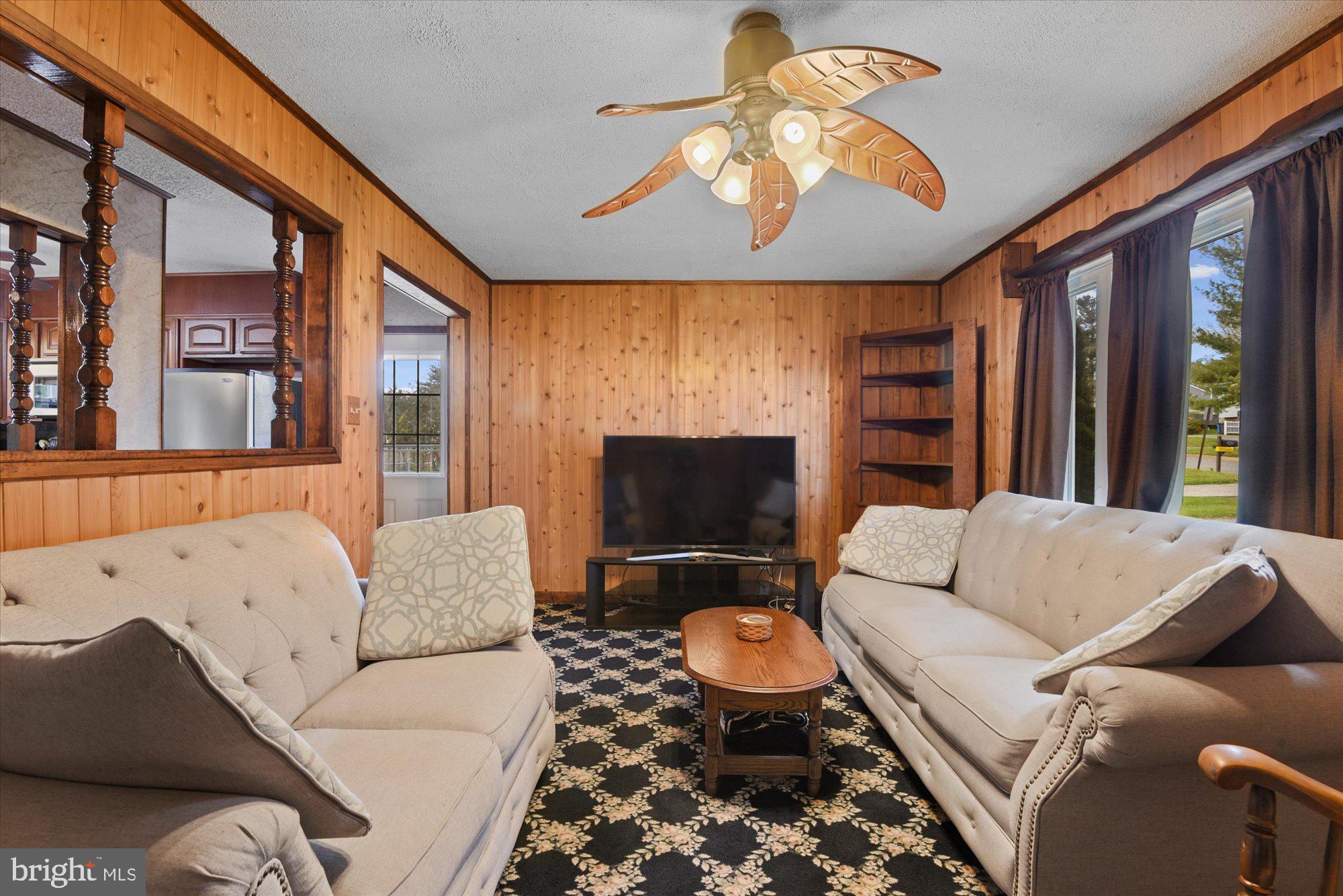 3449 Augusta Road Manchester, MD 21102 - Photo 3 of 26 Gallery Image 3