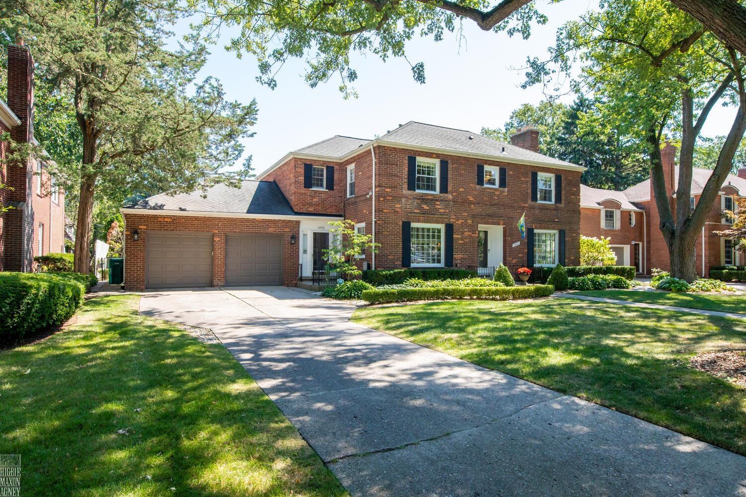 1052 Whittier Road Grosse Pointe, MI 48230 - Photo 2 of 38 50087325-1.JPG