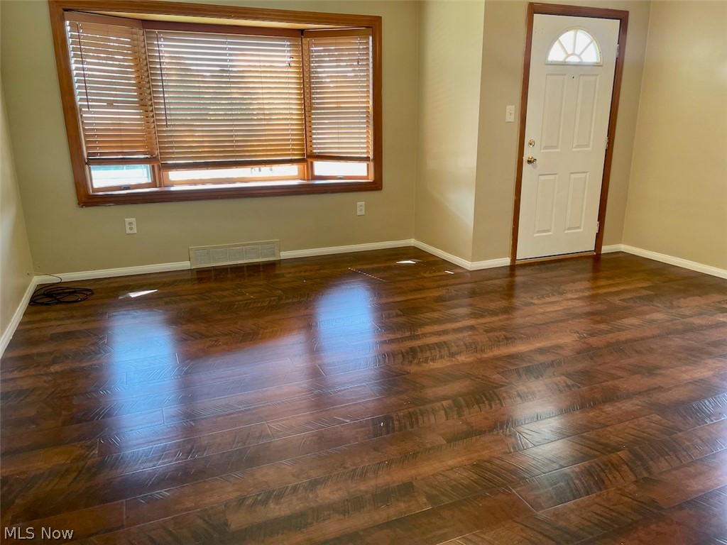 8161 Ridge Road North Royalton, OH 44133 - Photo 7 of 35 Gallery Image 7