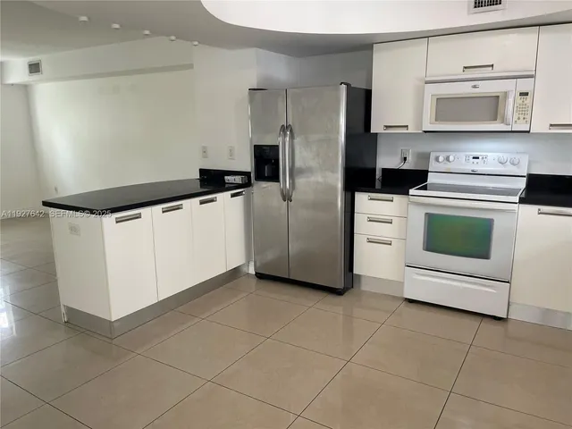 $579,900 | 1658 Hayes Street, Hollywood, FL 33020