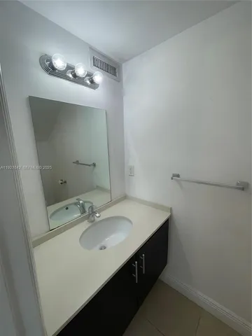 $579,900 | 1658 Hayes Street, Hollywood, FL 33020