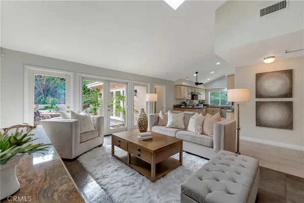 $3,200,000 | 18862 Via Palatino, Irvine, CA 92603
