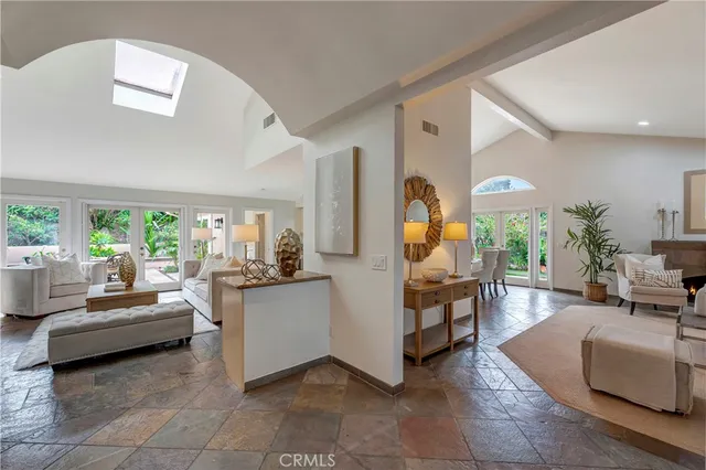 $3,200,000 | 18862 Via Palatino, Irvine, CA 92603